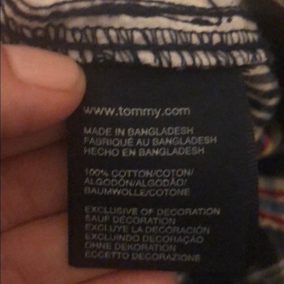 Tommy Hilfiger shorts - Picture 6 of 6